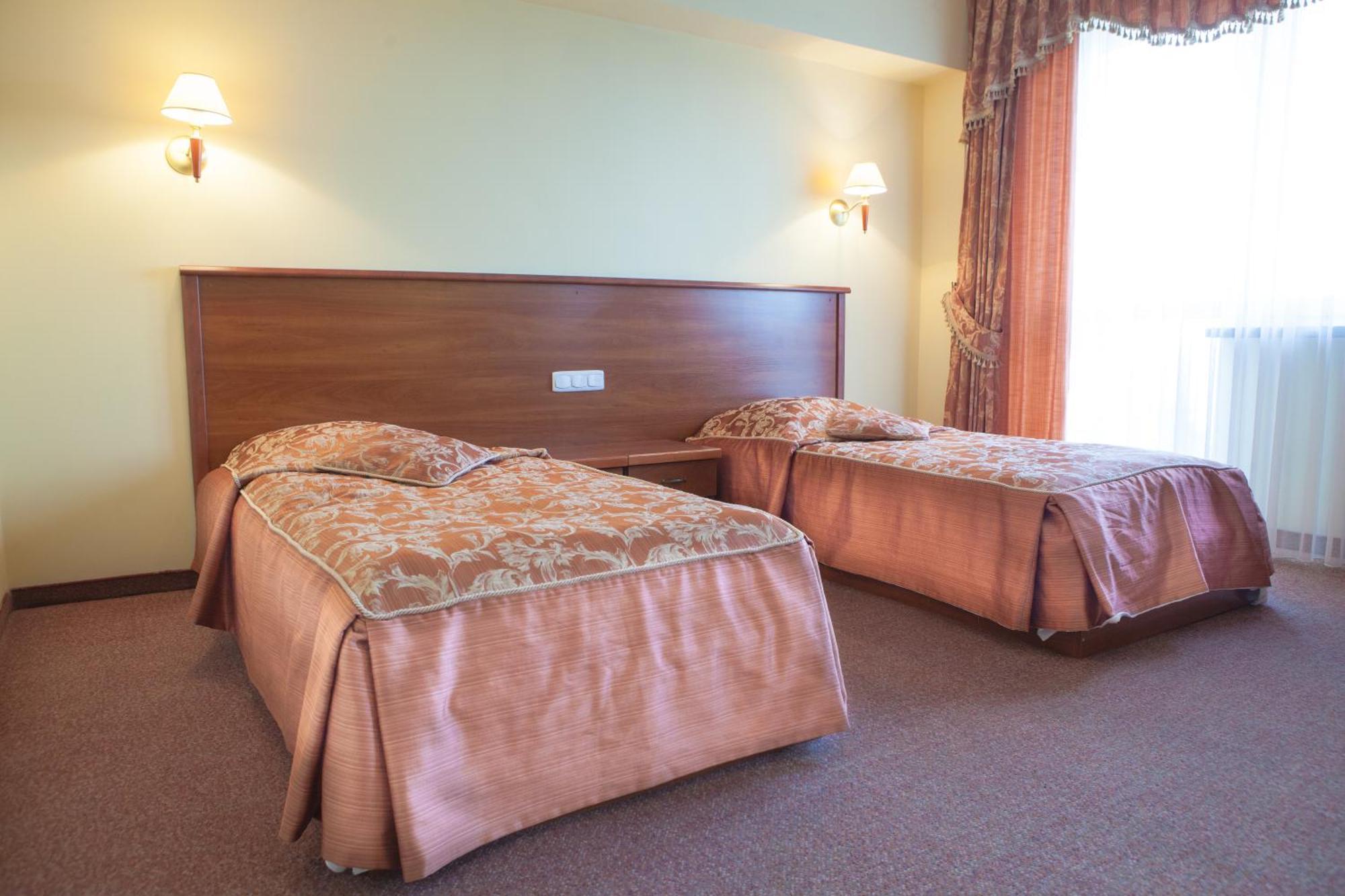 Hotel Przedwiosnie Maslow  Esterno foto
