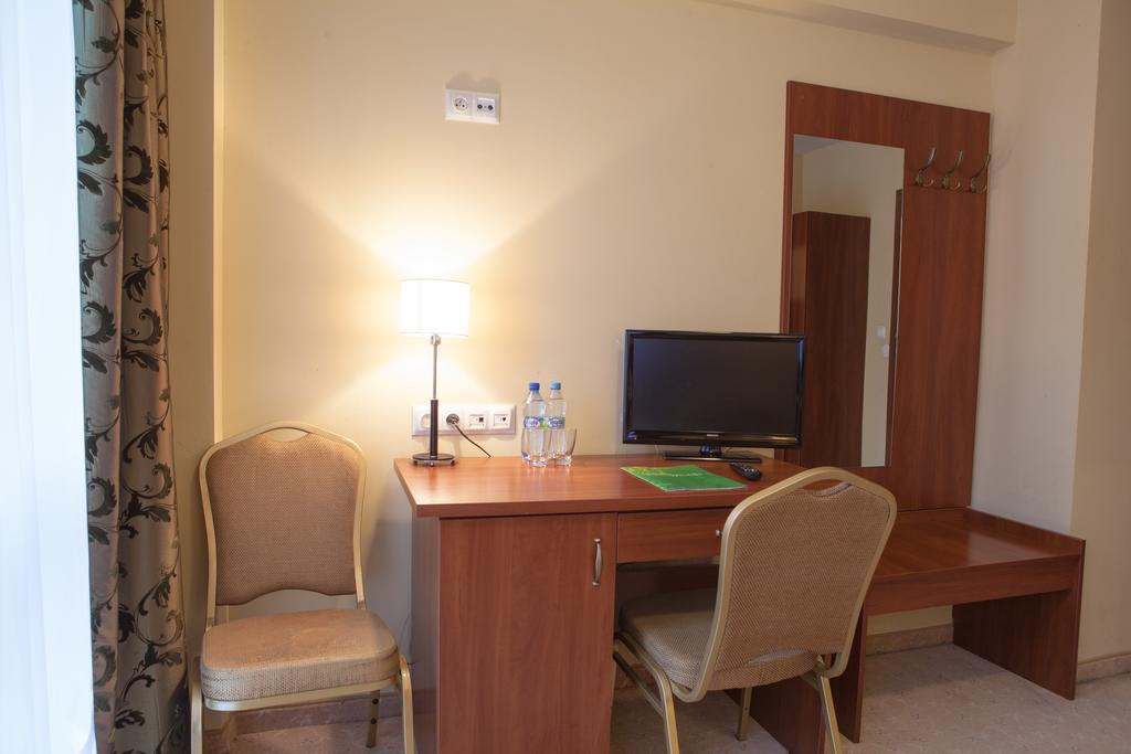 Hotel Przedwiosnie Maslow  Esterno foto
