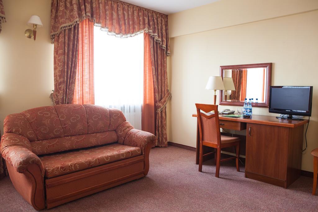 Hotel Przedwiosnie Maslow  Esterno foto