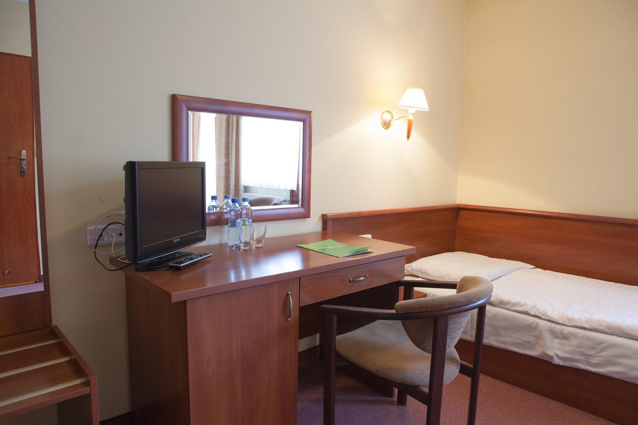 Hotel Przedwiosnie Maslow  Esterno foto